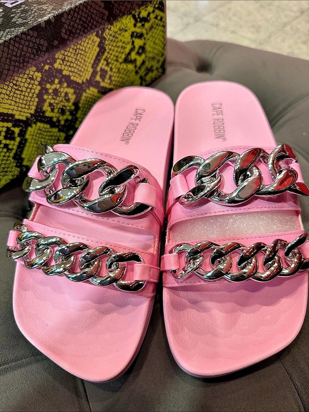 Steve Madden Chain Slide Sandals in Pink US 8